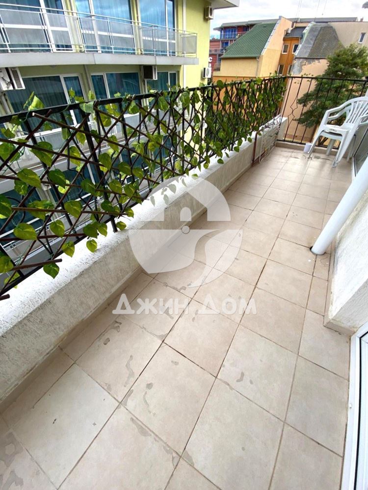 Двустаен апартамент с НИСКА ТАКСА в к-с „Азуро“, к.к. Слънчев Бряг - 0