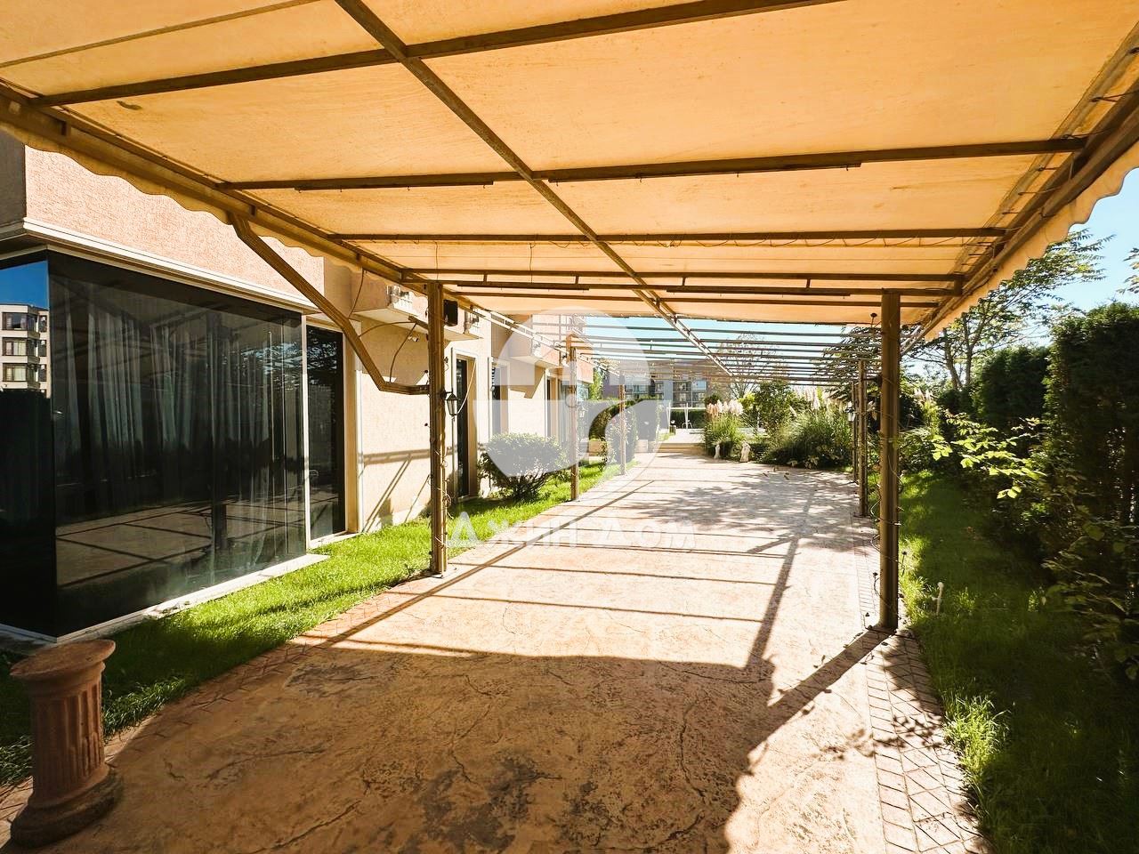 Оборудван ресторант в к-с Вип Зона, к.к. Слънчев бряг - 0