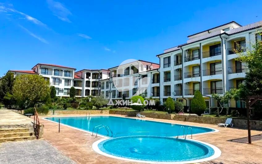 Двустаен апартамент с ГЛЕДКА МОРЕ в к-с „Рутланд Бийч 1“, с. Равда - 0