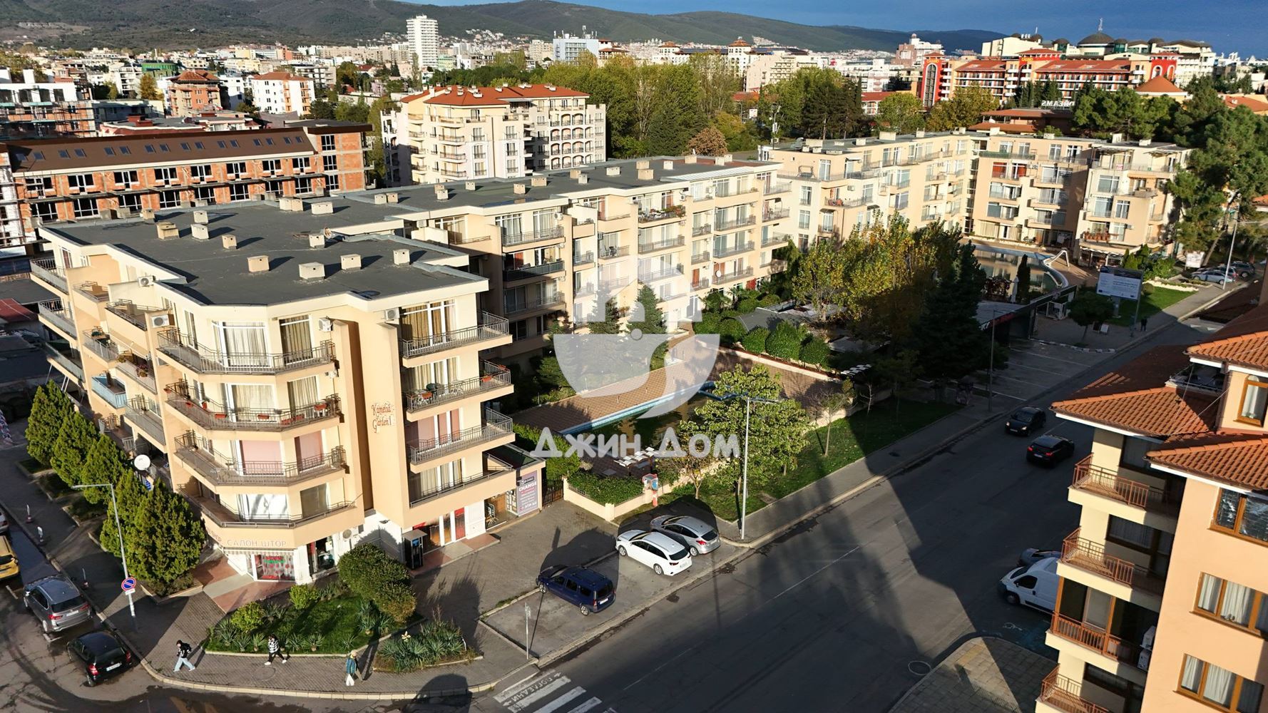 Двустаен апартамент в к-с Камелия Гардън 2, к.к. Слънчев бряг - 0