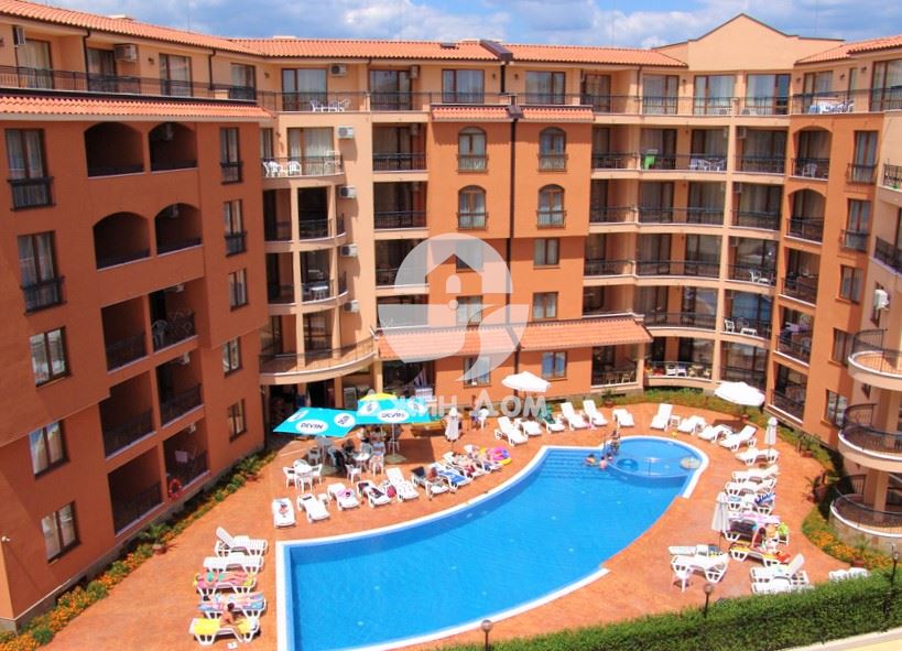 Просторен двустаен апартамент в к-с „Сънрайс“, к.к. Слънчев бряг - 0