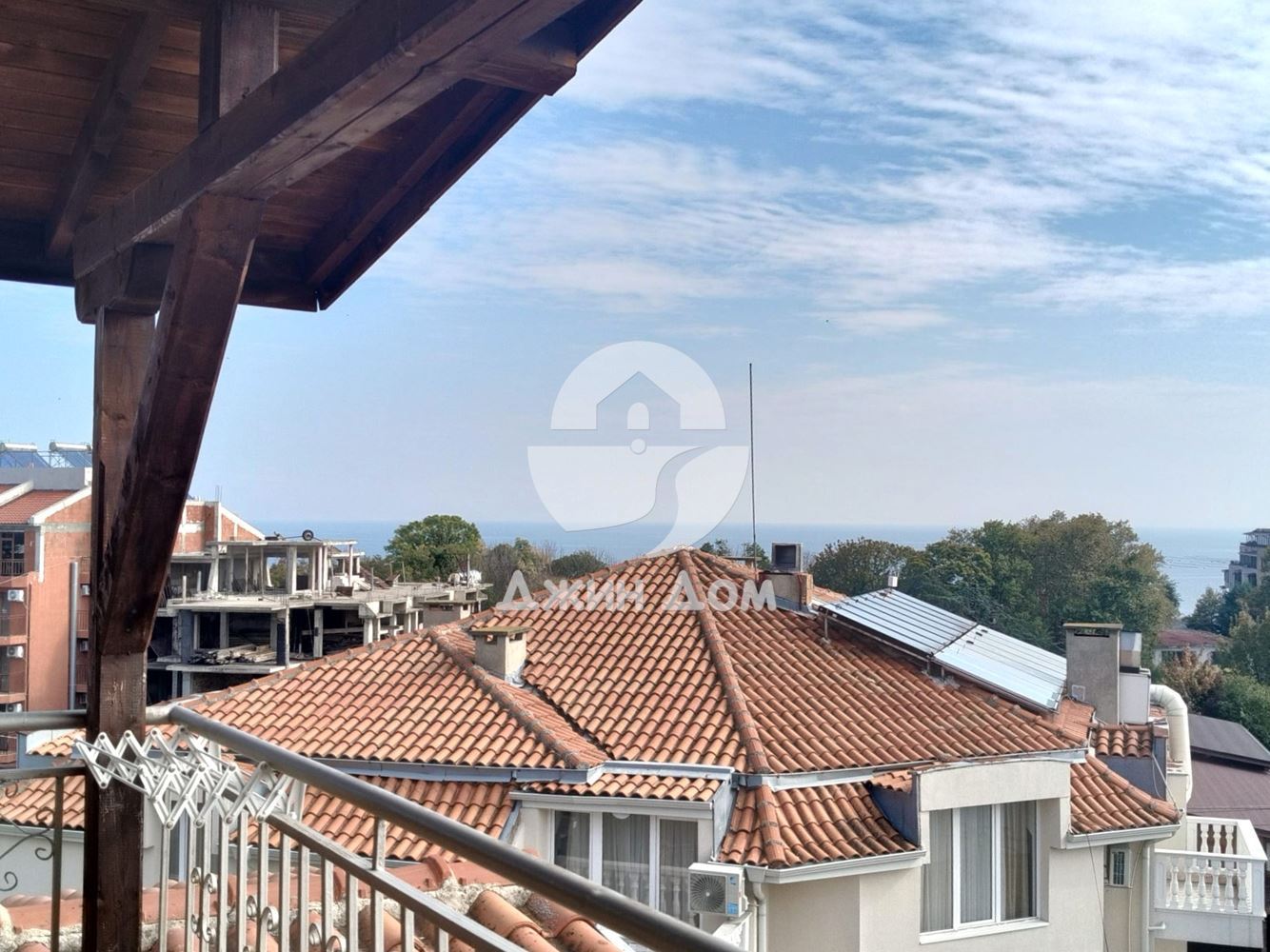 Хотел „Тропикана“ с ресторант и ГЛЕДКА МОРЕ в с. Равда - 0