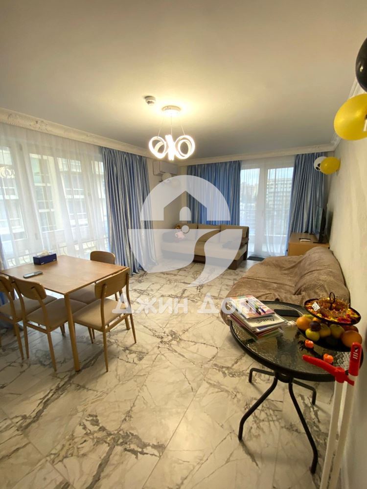 Двустаен апартамент в к-с „Сол-Е-Мар“, к.к. Слънчев бряг - 0