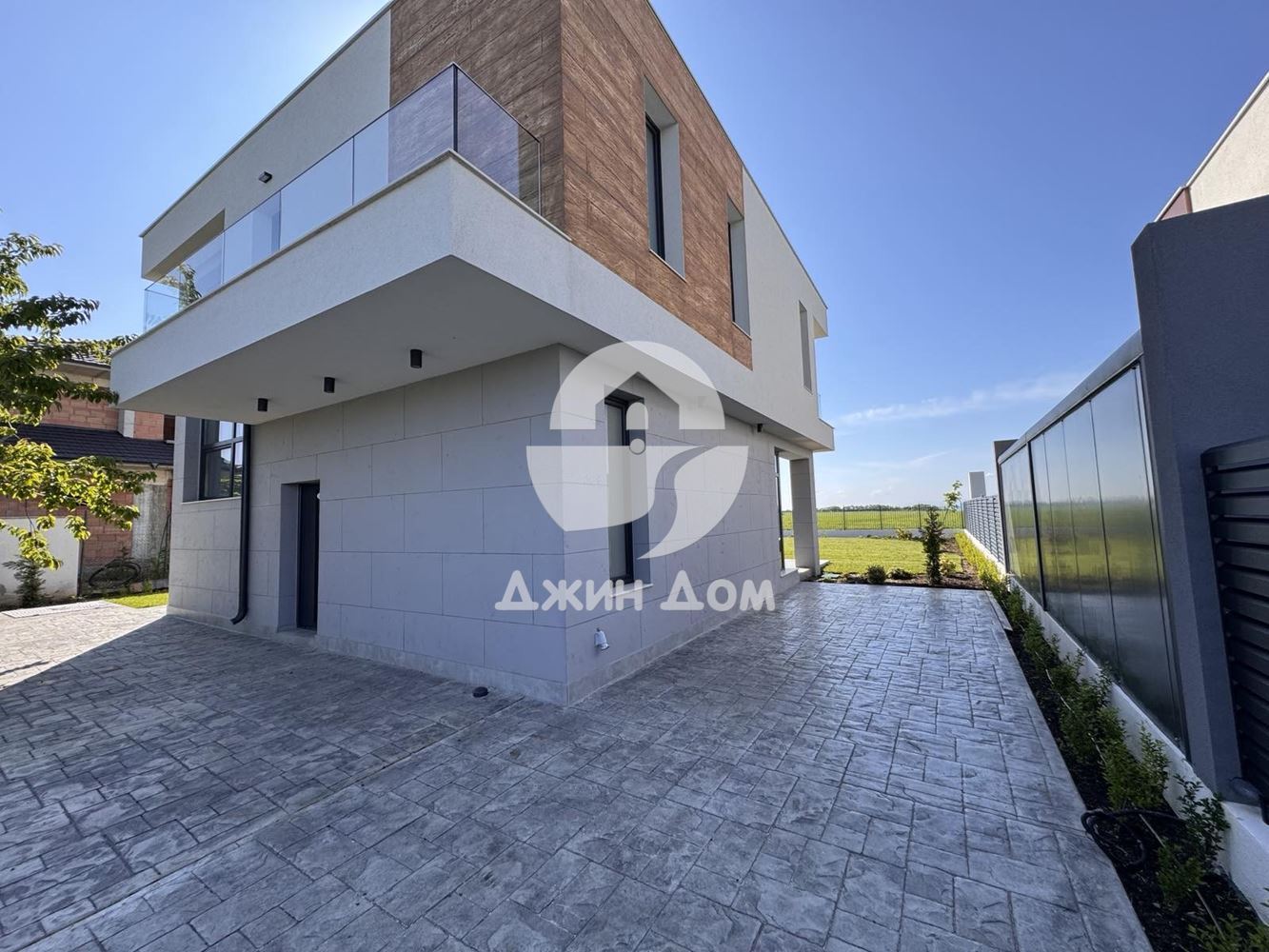 Двуетажна къща с ГЛЕДКА МОРЕ в м-т Лахана, гр. Поморие - 0