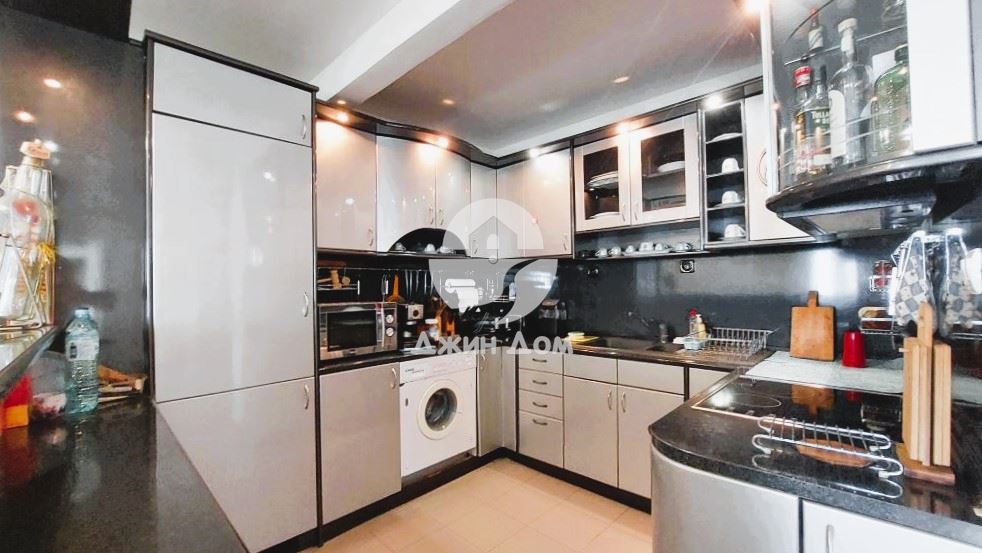 Двуетажна къща на ПЪРВА ЛИНИЯ МОРЕ с ПАНОРАМА МОРЕ в Свети Влас - 0