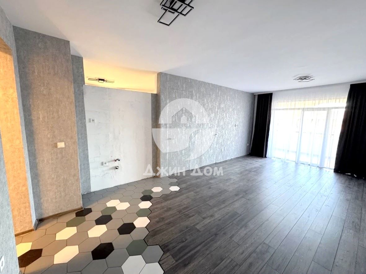 Тристаен апартамент с ГЛЕДКА МОРЕ в к-с „Мери Мар“, гр. Свети Влас - 0