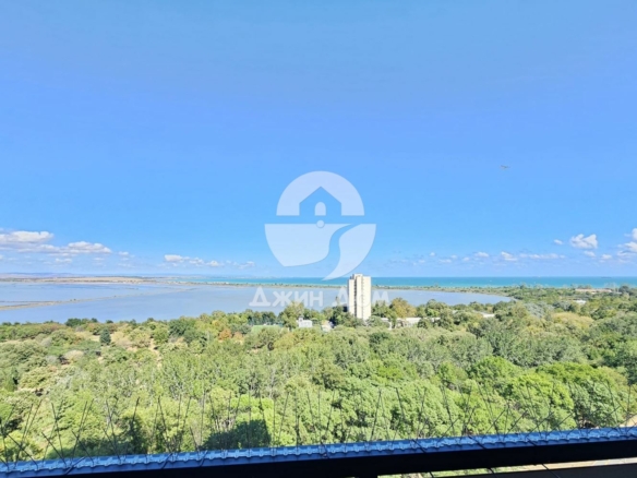 Двустаен апартамент с ПАНОРАМА МОРЕ в к-с „Лазурен Бряг“, гр. Бургас - 0