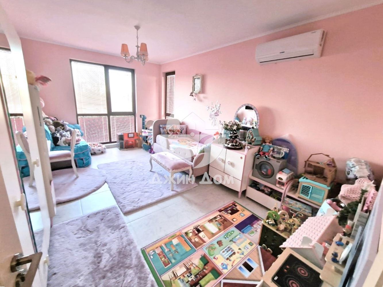 Просторен луксозен многостаен апартамент в к-с Посейдон, гр. Несебър - 0