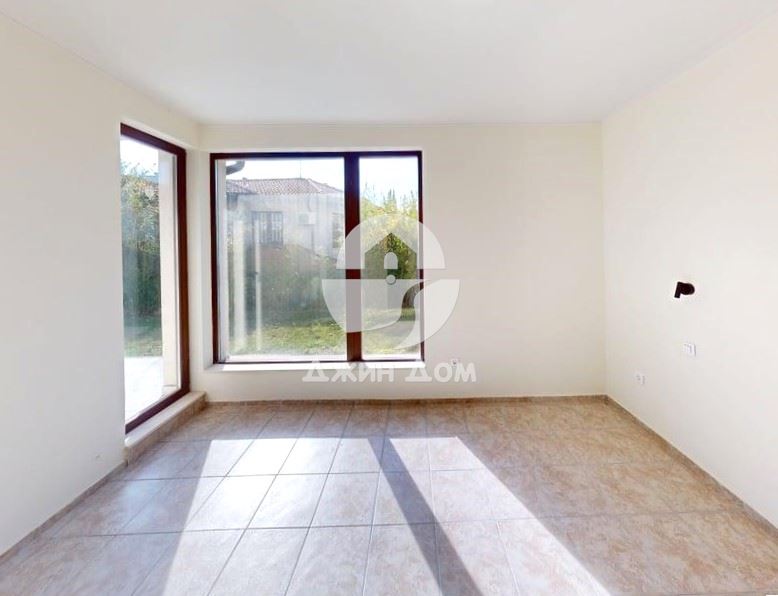 Просторна двуетажна къща в к-с „Бей Вю Вилас“, с. Кошарица - 0