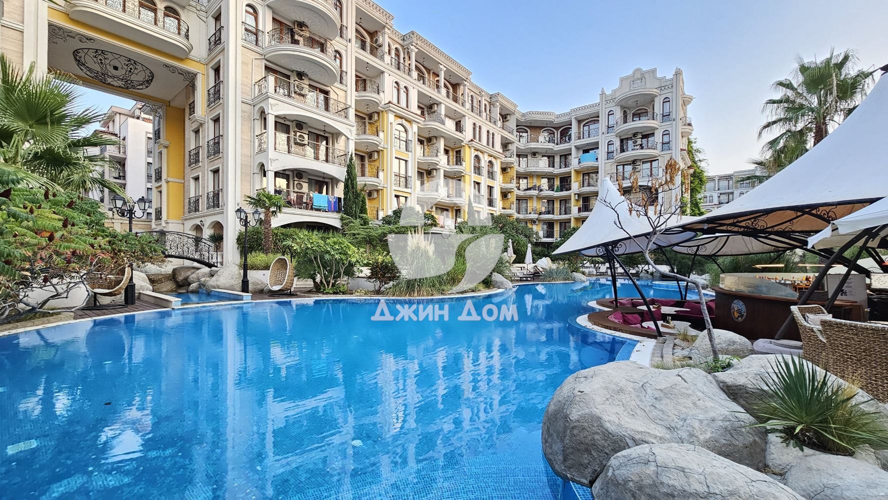 Многостаен апартамент в к-с Хармони Сюитс Монте Карло, Слънчев Бряг - 0