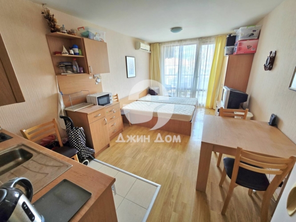 Едностаен апартамент с НИСКА ТАКСА в к-с „Виго“, гр. Несебър - 0