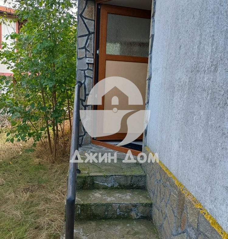 Двуетажна къща с двор в с. Александрово, общ. Поморие - 0