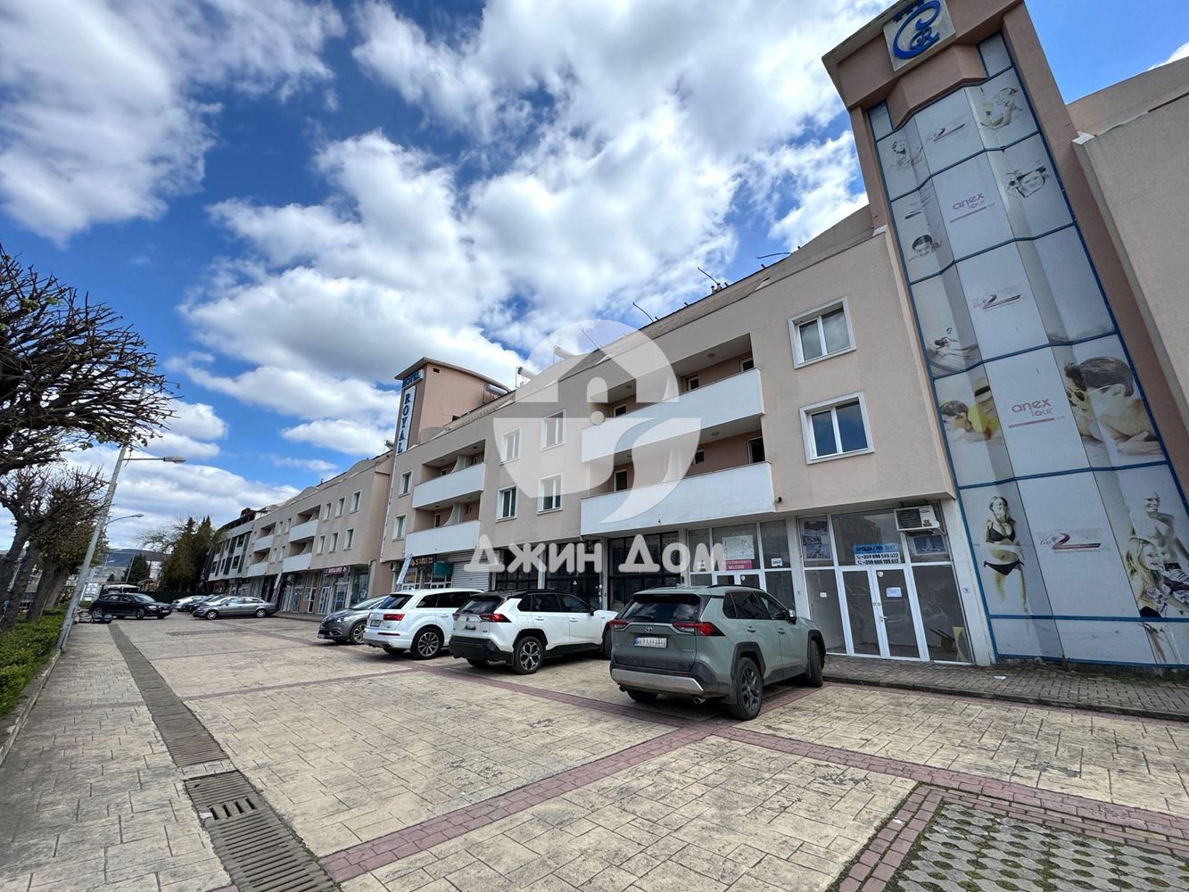 Триетажен корпус от хотел в к-с „Роял Сентрал“, к.к. Слънчев бряг - 0