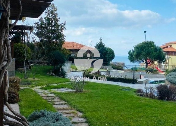 Тристаен апартамент с ЧАСТИЧНА ГЛЕДКА МОРЕ в к-с "Райска градина" - 0