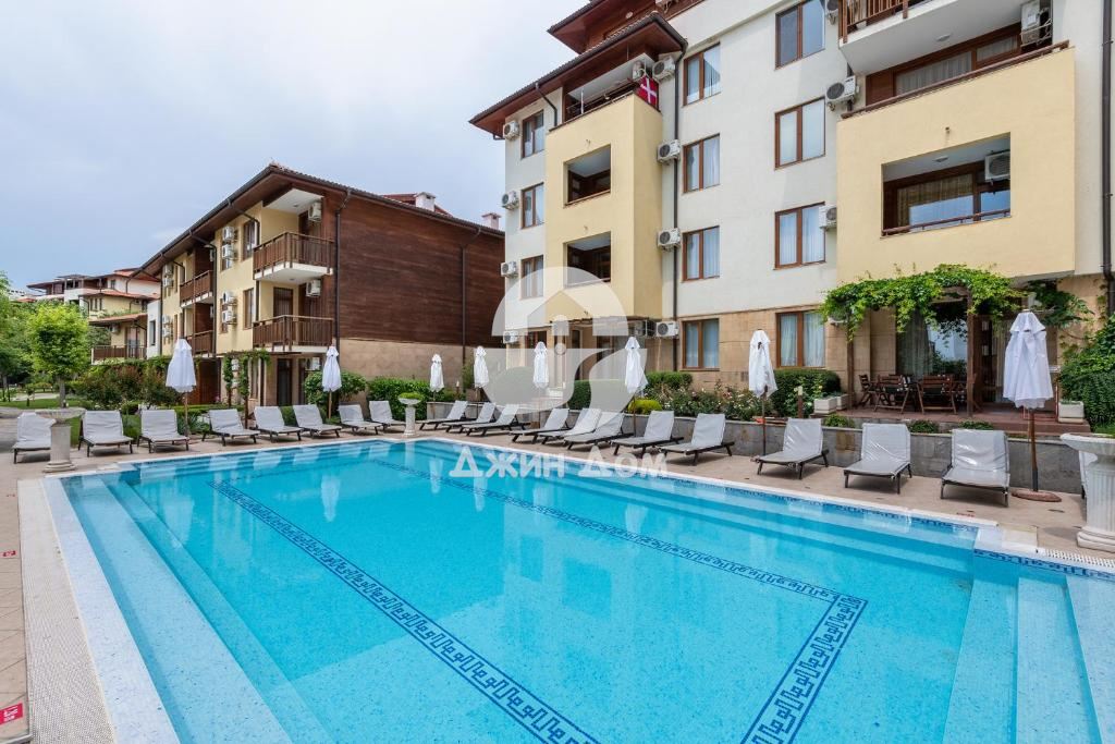 Едностаен апартамент с ГЛЕДКА МОРЕ в к-с „Garden of Eden”, Свети Влас - 0