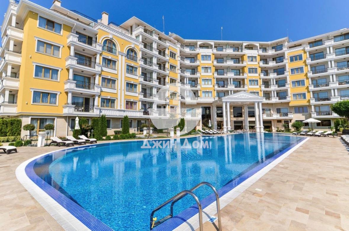 Тристаен апартамент с ГЛЕДКА МОРЕ в к-с „Вила Флоренция“, гр. Свети Влас - 0