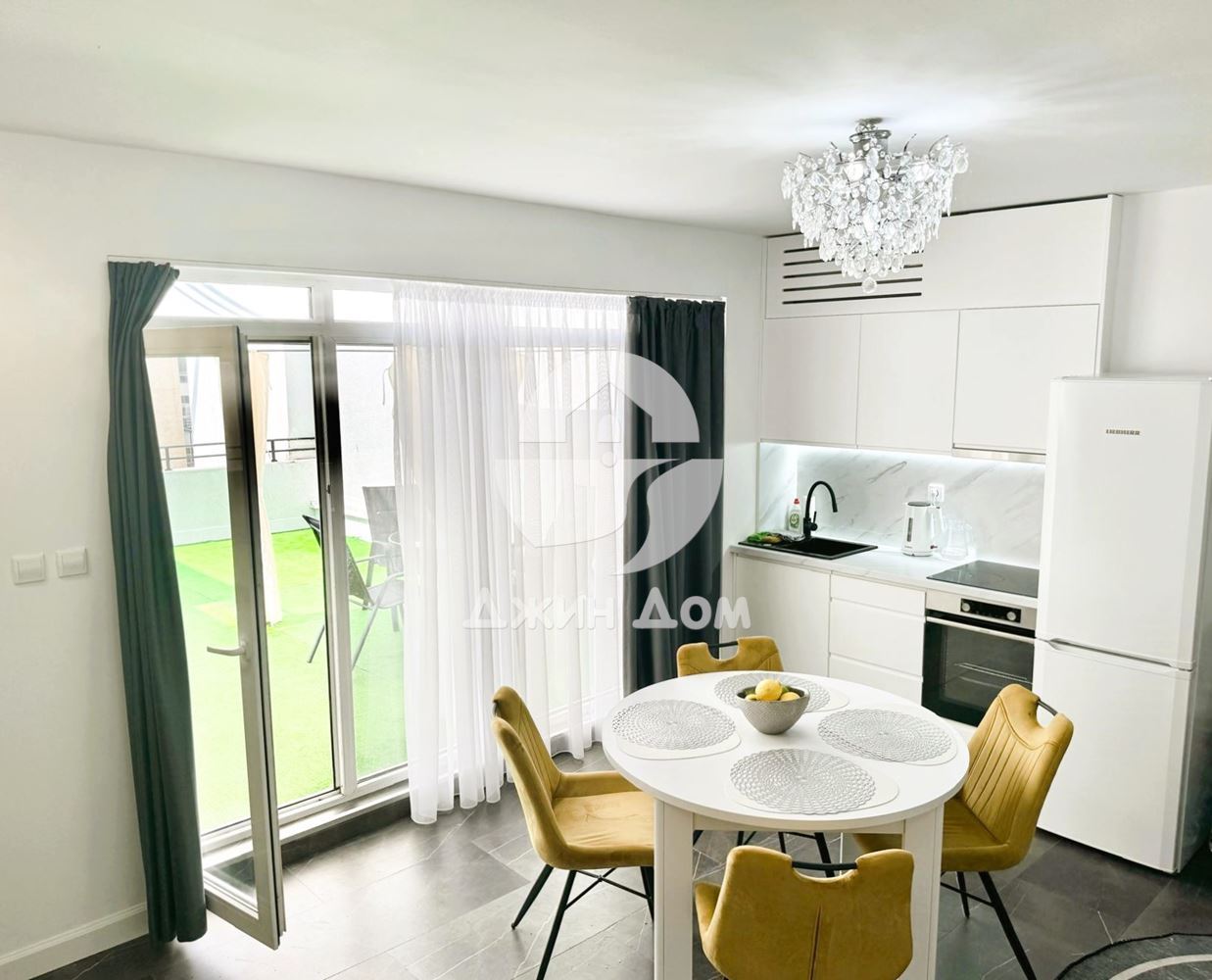 Тристаен апартамент с ГЛЕДКА ПЛАНИНА в Гранд Камелия, Слънчев бряг - 0