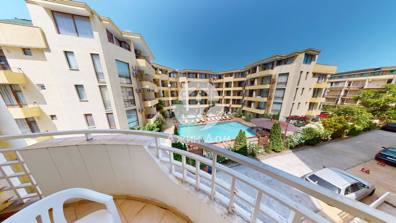 Просторен тристаен апартамент в к-с „Барко дел Сол“, к.к. Слънчев бряг - 0