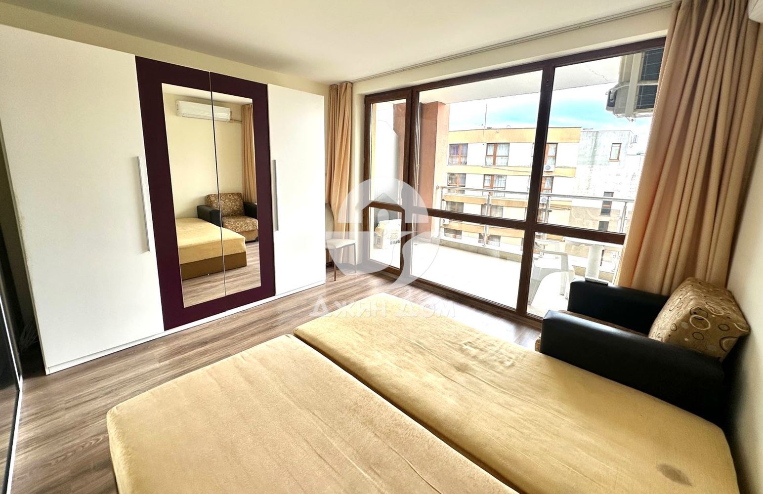 Едностаен апартамент с НИСКА ТАКСА в к-с „Виго“, гр. Несебър - 0