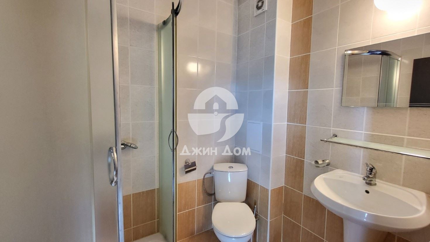 Просторен едностаен апартамент в к-с Сънсет Бийч 4, к.к. Слънчев бряг - 0