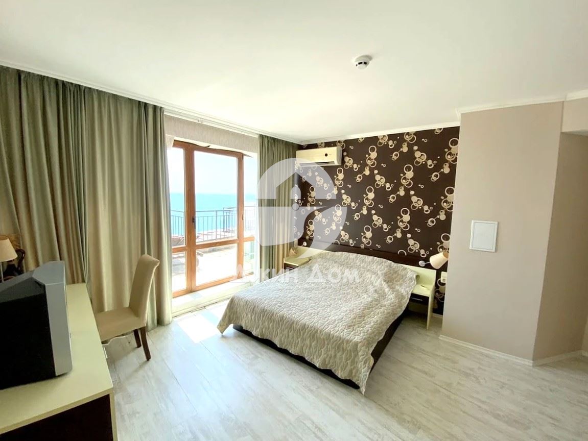 Двустаен апартамент с ПАНОРАМА МОРЕ в к-с Сий Уинд, гр. Свети Влас - 0