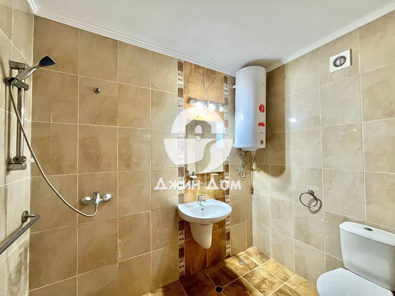 Четиристаен апартамент в к-с „Аполон“, с. Равда - 0