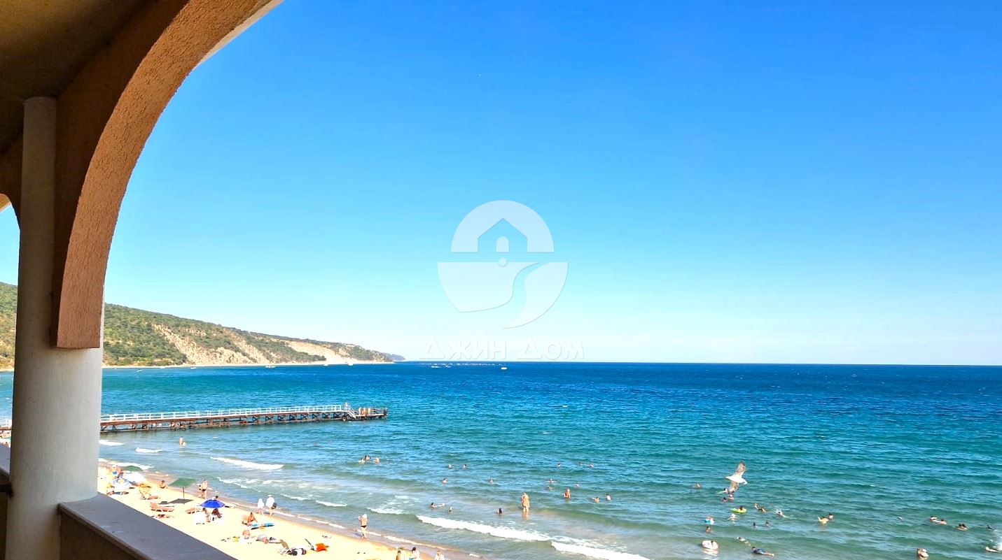 Двустаен апартамент с ПАНОРАМА МОРЕ в к-с Атриум Бийч, к.к. Елените - 0