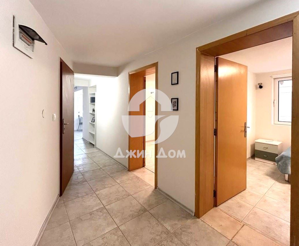 Тристаен апартамент БЕЗ ТАКСА в гр. Свети Влас - 0