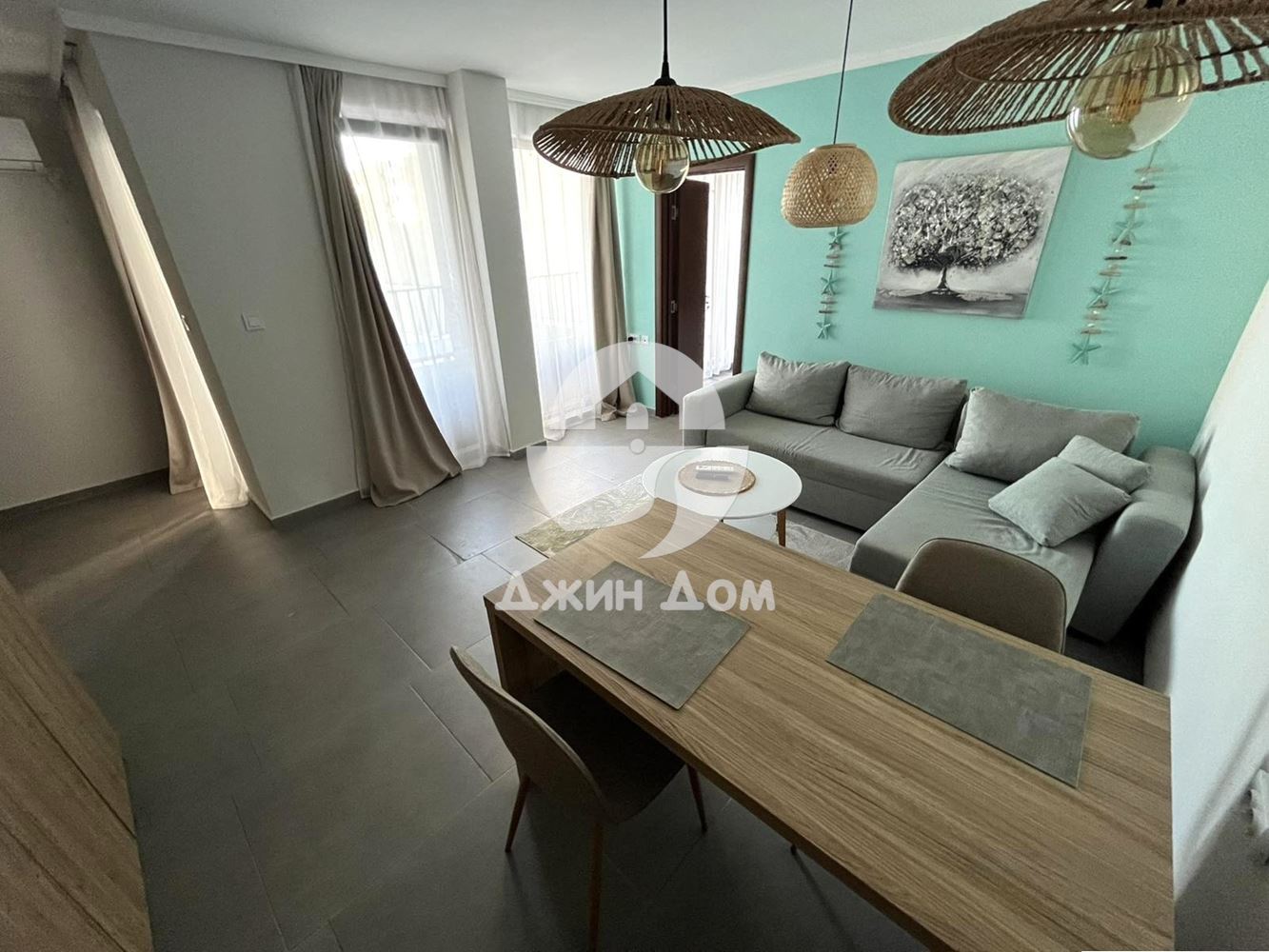 Двустаен апартамент с ГЛЕДКА МОРЕ в жилищна сграда, гр. Созопол - 0