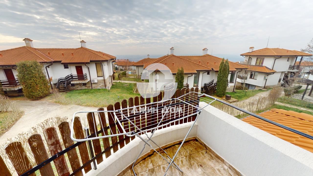 Просторен стилен тристаен апартамент в к-с “Бей Вю Вилас”, с. Кошарица - 0