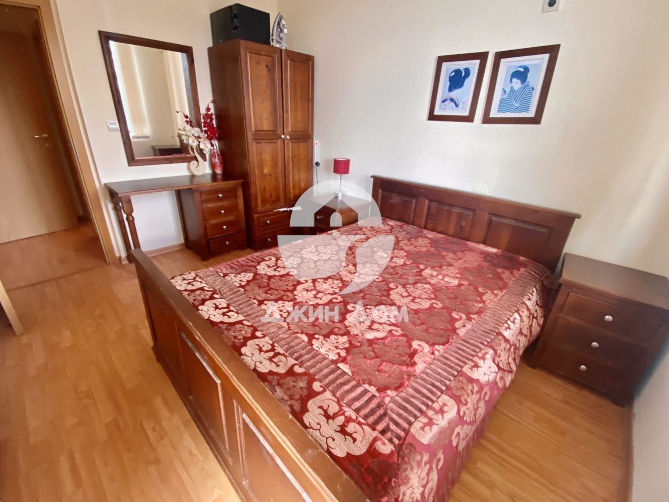 Тристаен апартамент с ГЛЕДКА МОРЕ в к-с Райска градина, гр. Свети Влас - 0