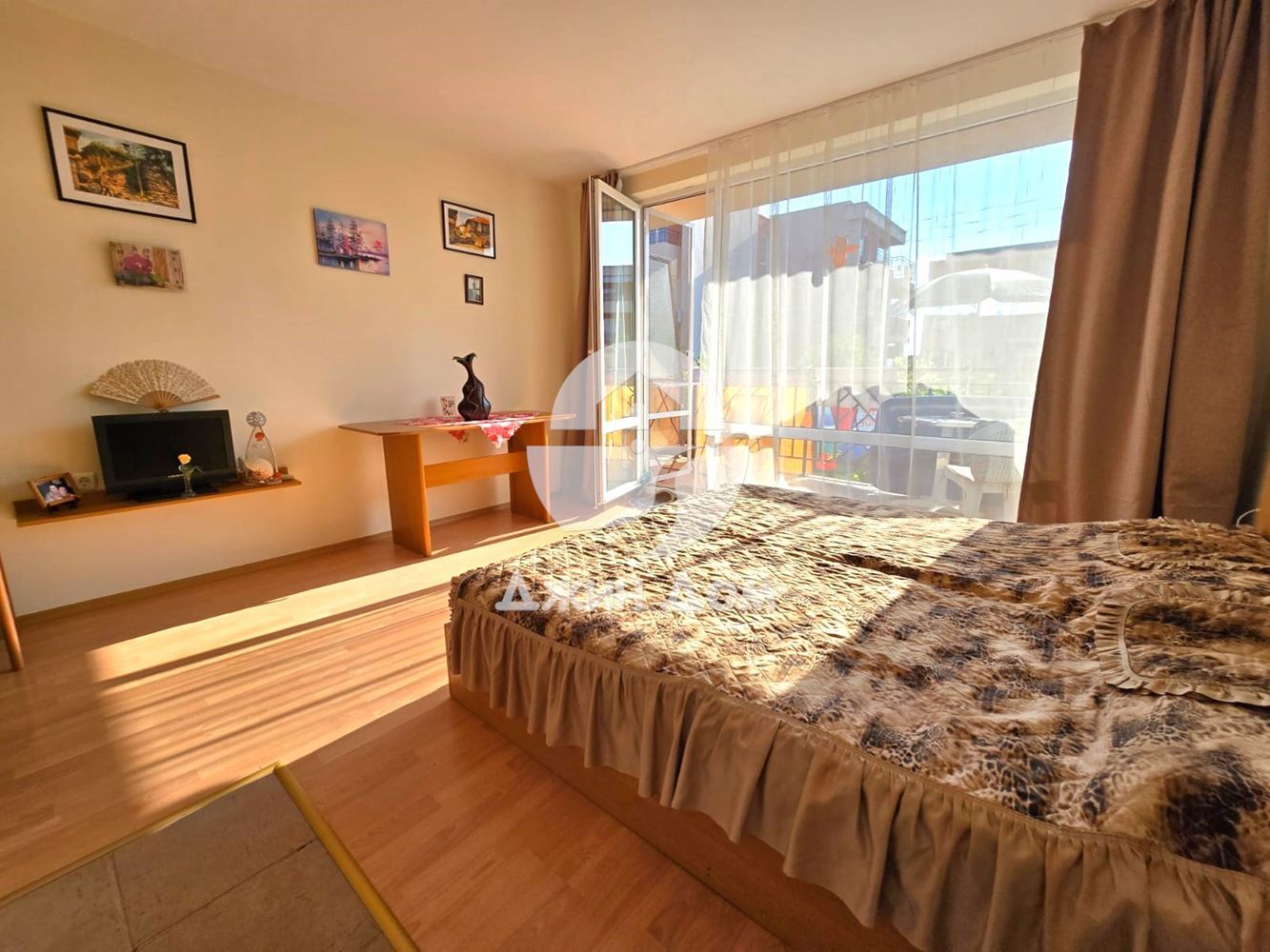 Просторен едностаен апартамент в к-с Холидей Форт Голф Клуб, Сл. бряг - 0