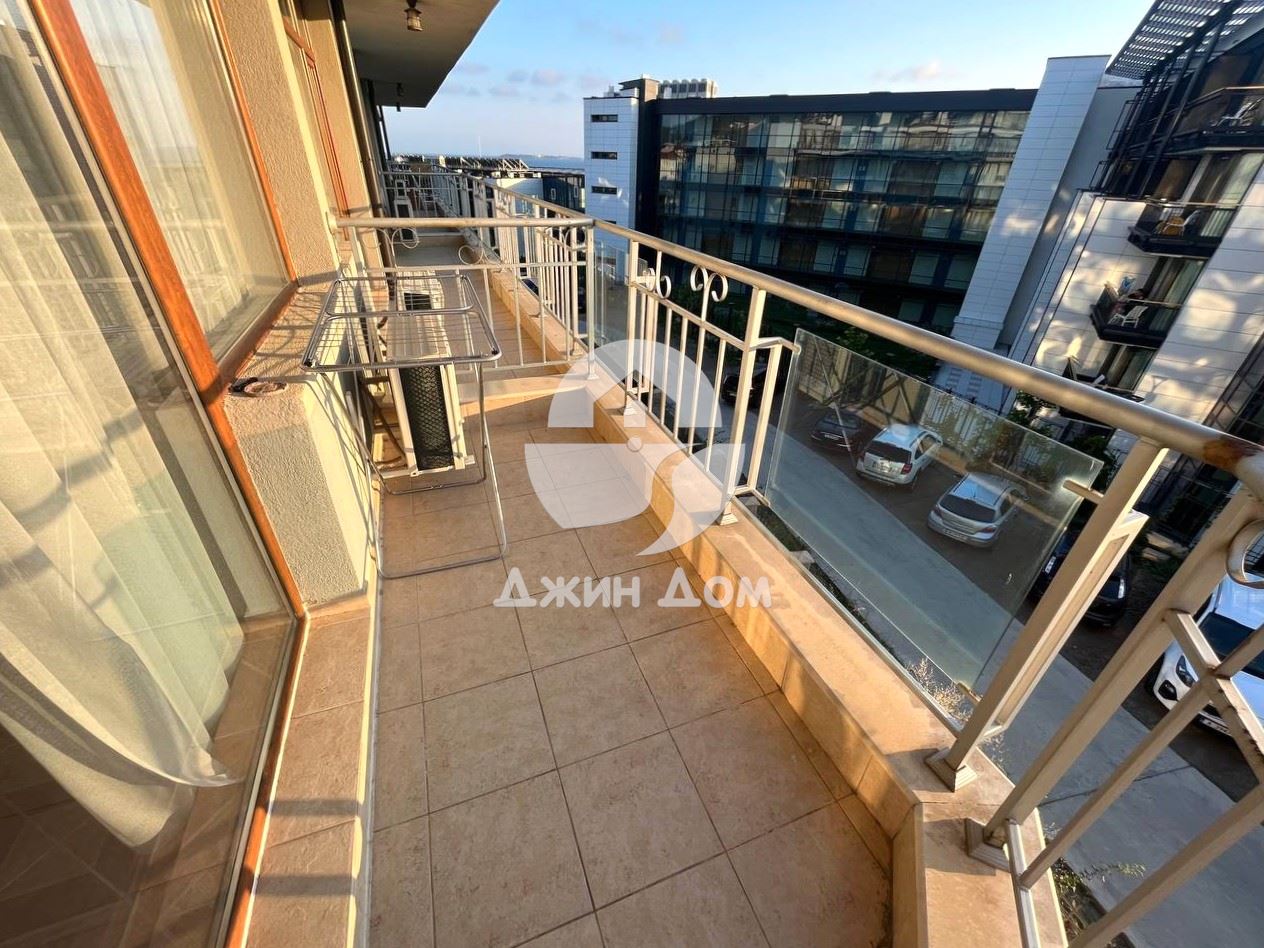 Двустаен апартамент с ГЛЕДКА МОРЕ в к-с „Сън Уейв“, гр. Свети Влас - 0