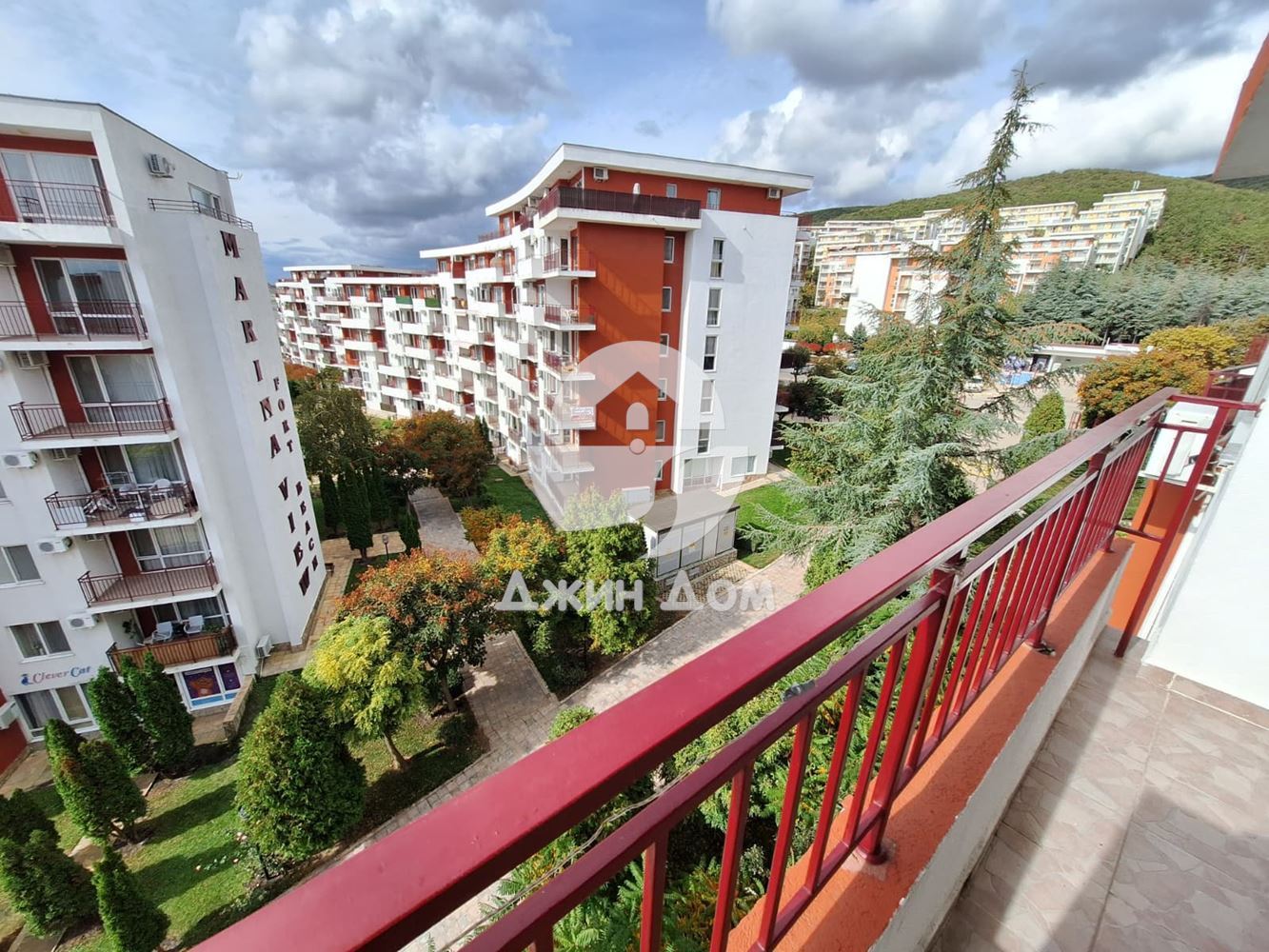 Двустаен апартамент с ГЛЕДКА МОРЕ в к-с Панорама Форт Бийч, гр. Свети Влас - 0