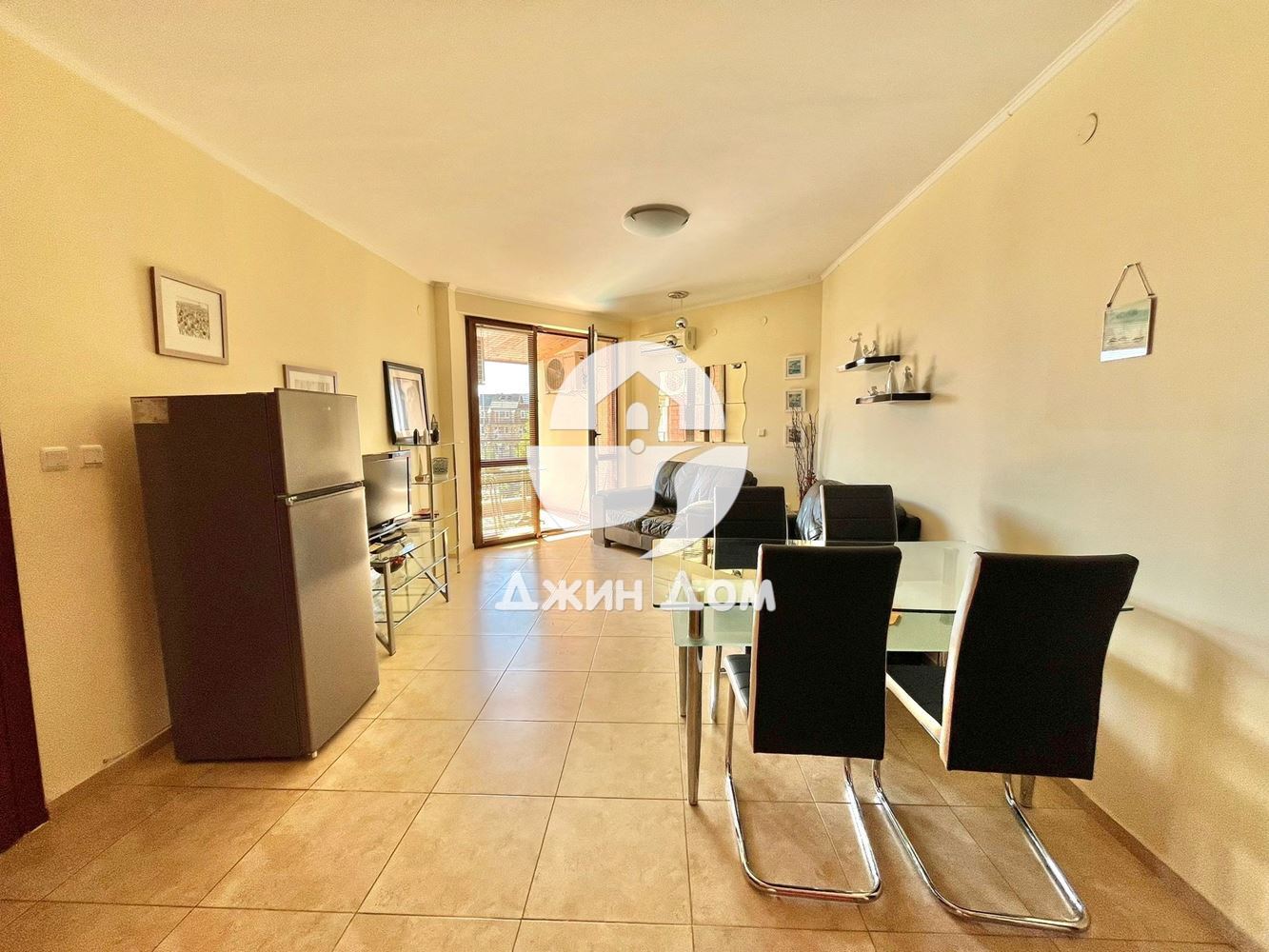 Четиристаен апартамент в к-с „Аполон“, с. Равда - 0