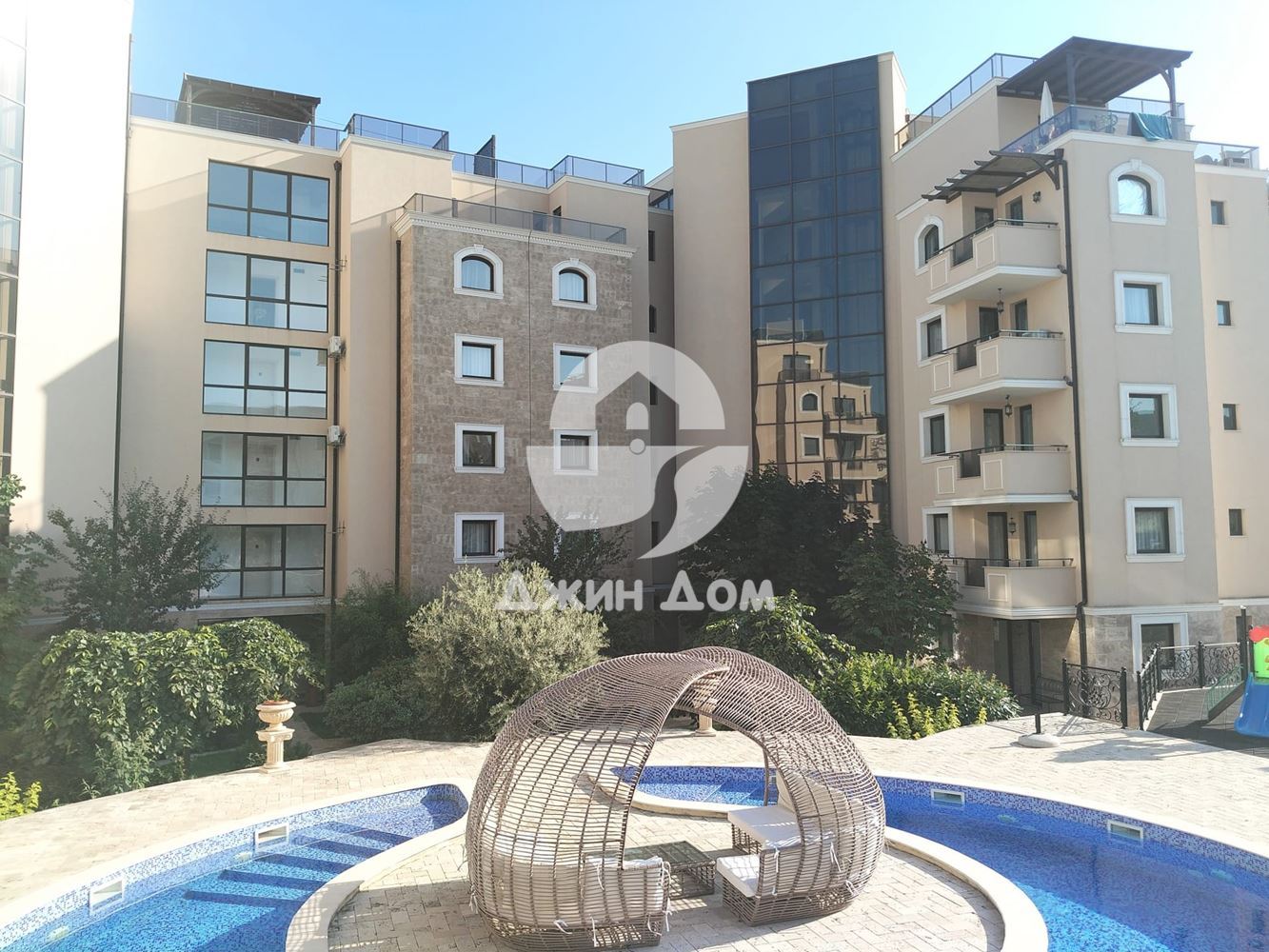 Тристаен апартамент с ГЛЕДКА МОРЕ в к-с „Милениум 2“, гр. Свети Влас - 0