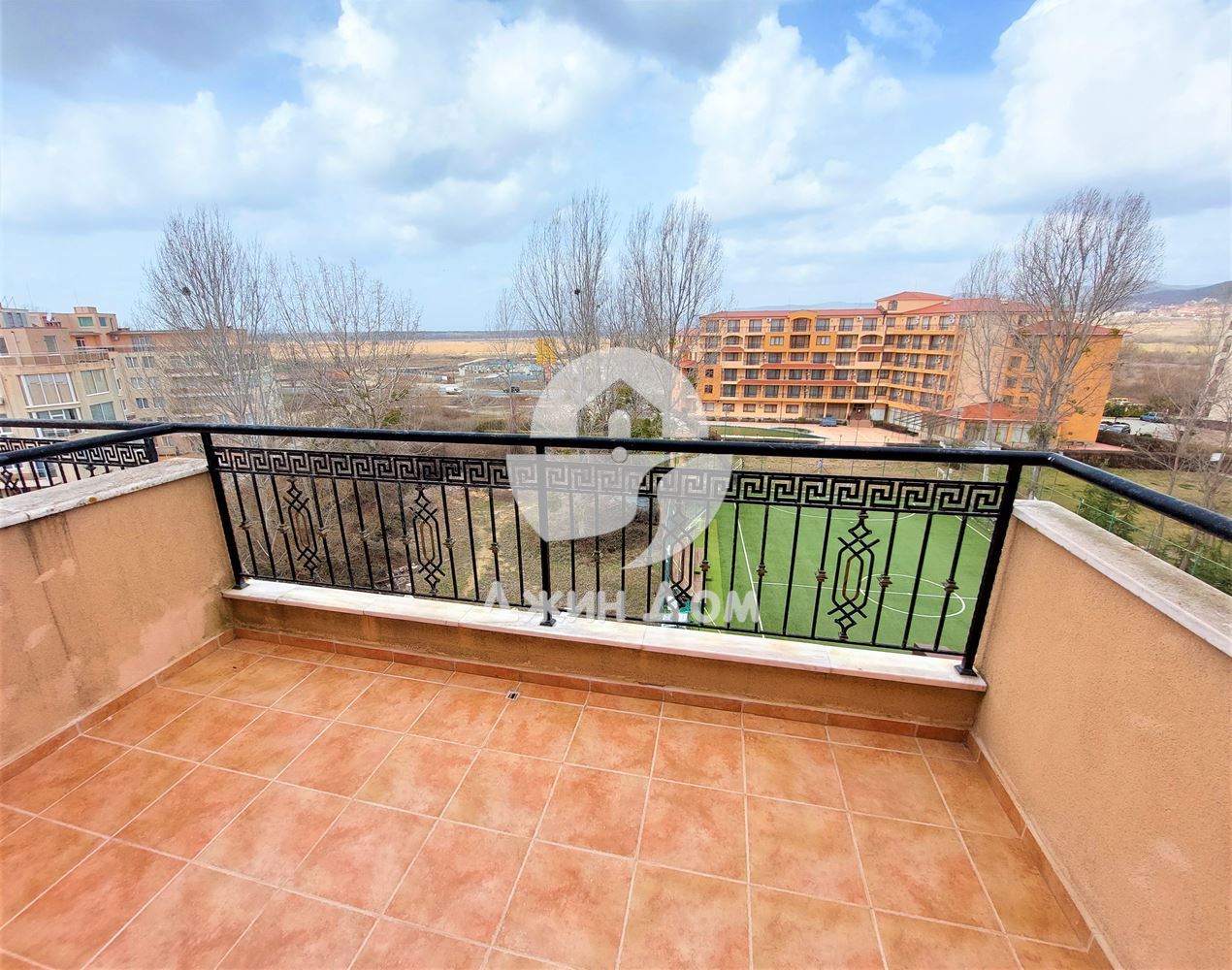 Просторен едностаен апартамент в к-с „Касандра“, к.к. Слънчев бряг - 0