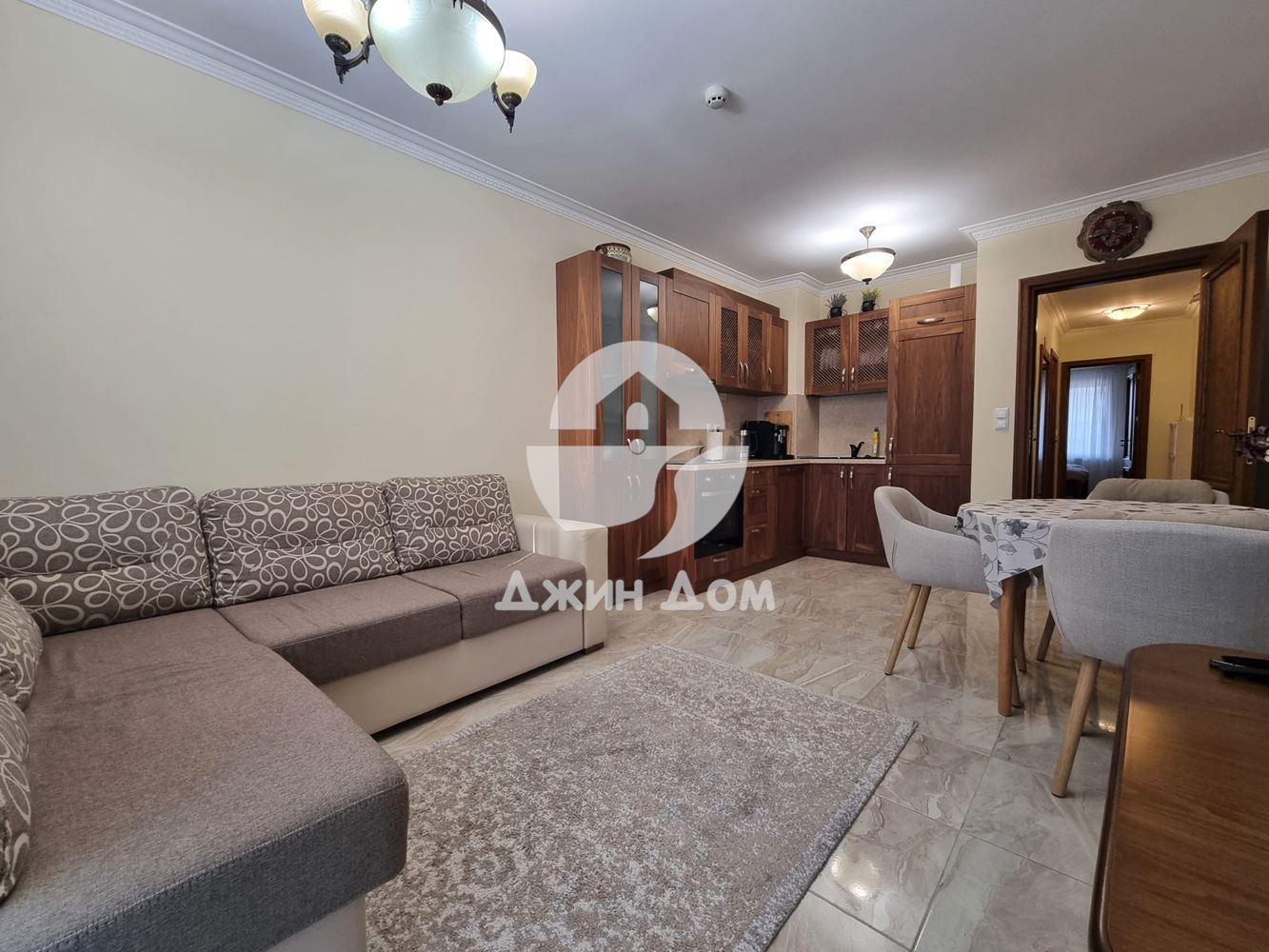 Тристаен апартамент на ПЪРВА ЛИНИЯ в к-с Порто Парадизo, гр.Свети Влас - 0