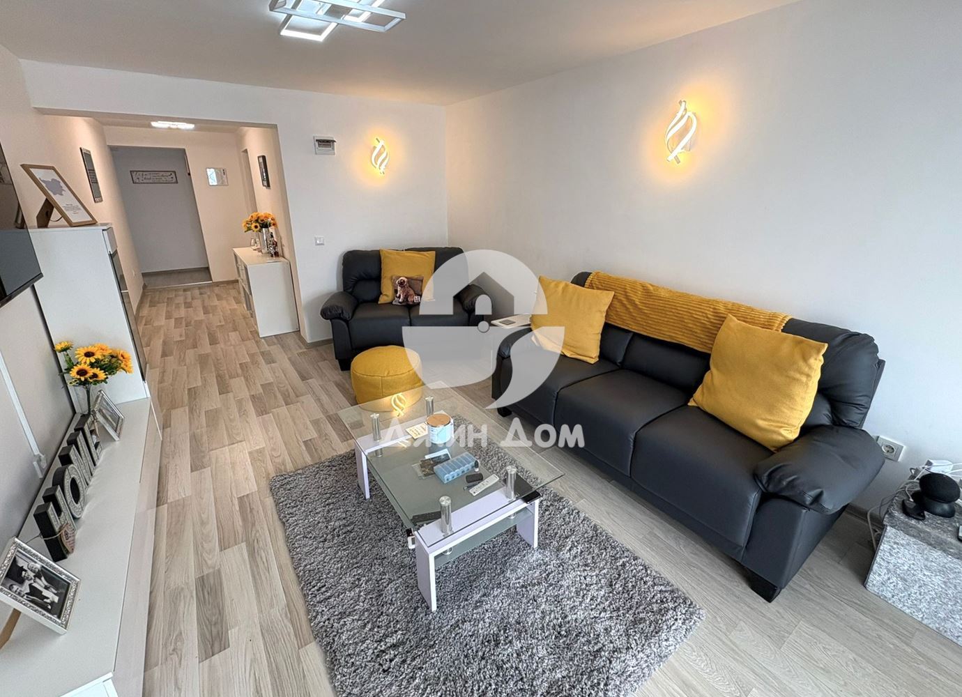 Стилен тристаен апартамент с ДВОР в гр. Свети Влас - 0