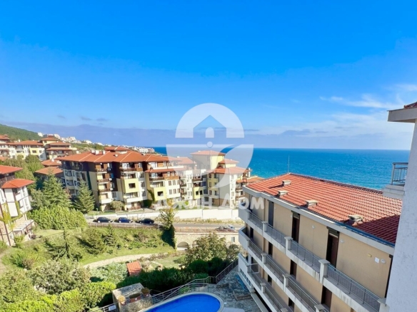 Тристаен апартамент с ГЛЕДКА МОРЕ в к-с Галатея Резорт, гр. Свети Влас - 0