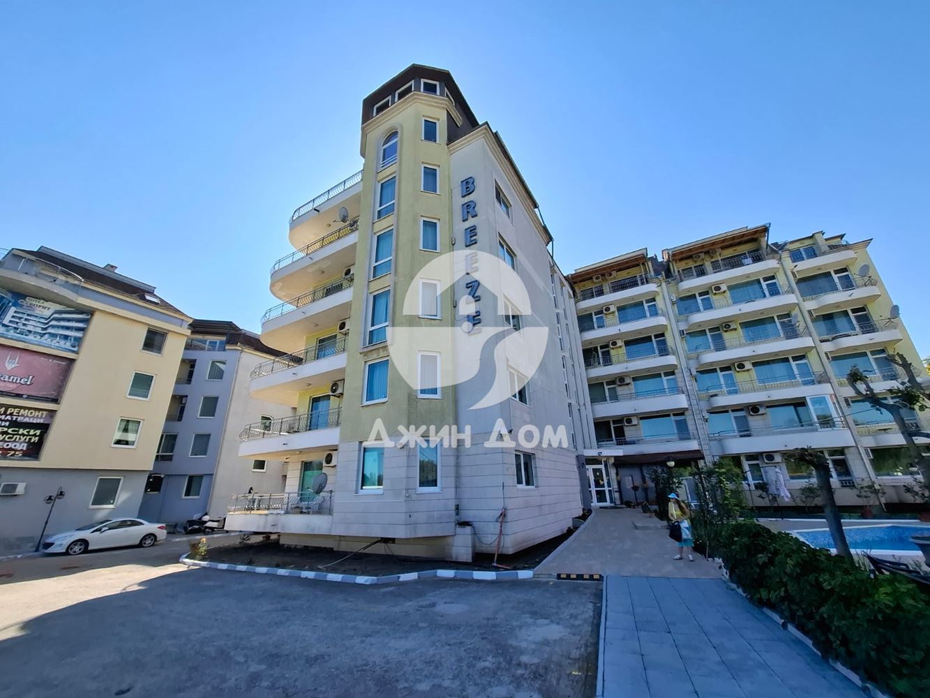 Двустаен апартамент с ГЛЕДКА МОРЕ в к-с „Бриз“, гр. Свети Влас - 0