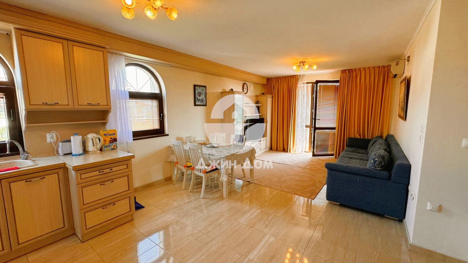 Четиристаен триетажен пентхаус в к-с „Естебан“, гр. Несебър - 0