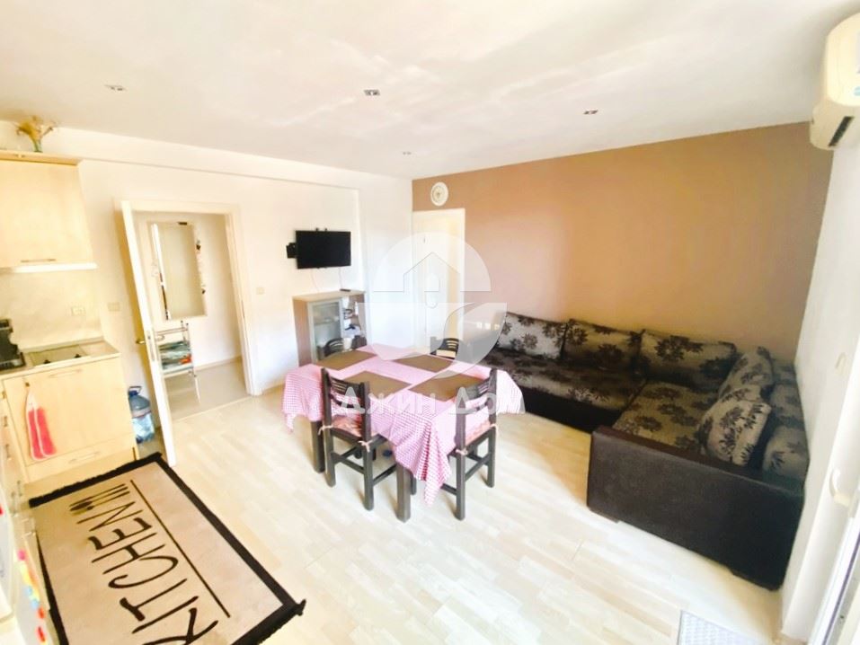 Просторен обзаведен тристаен апартамент в к-с Сънсет, гр. Свети Влас - 0