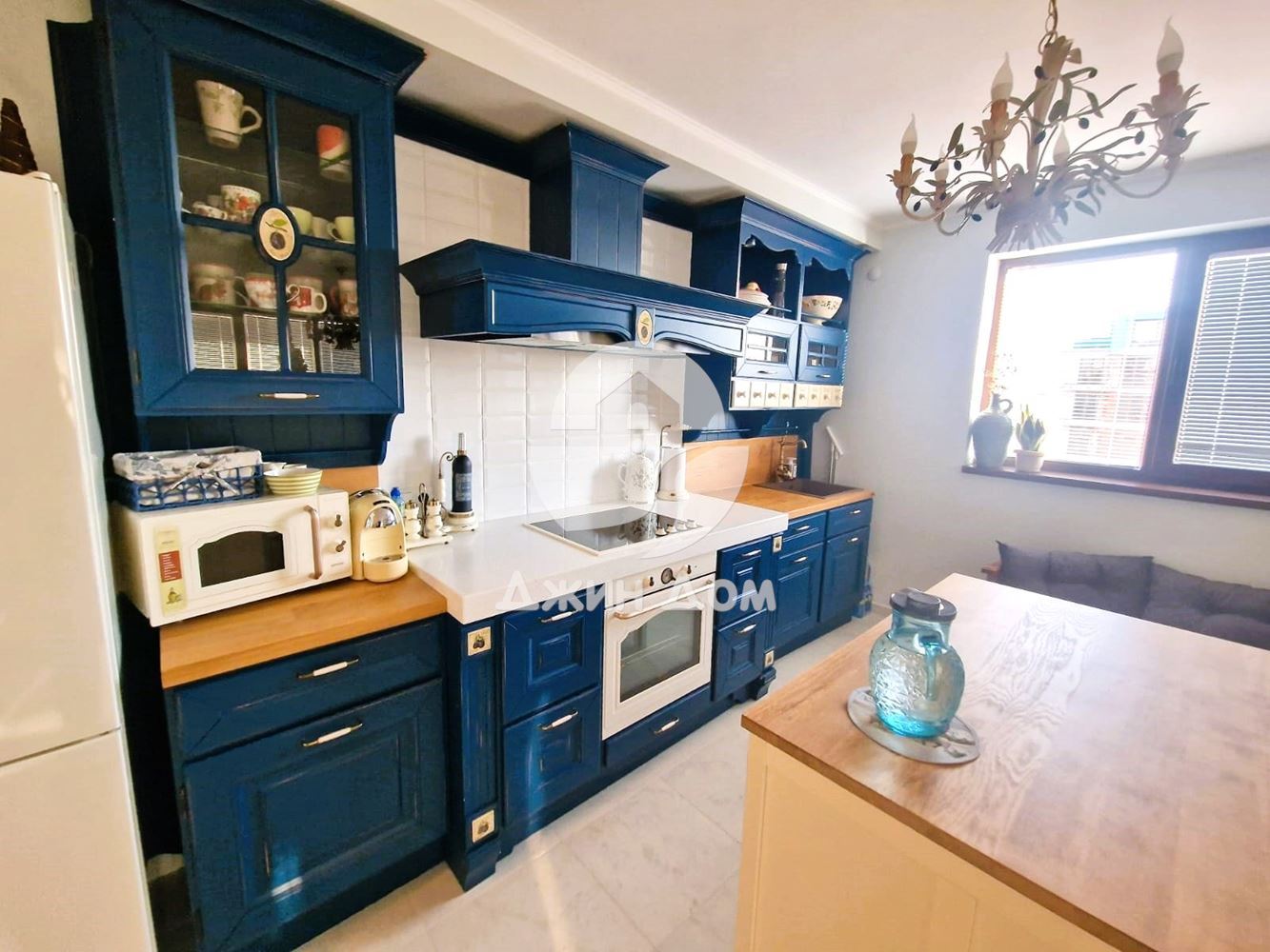 Просторен луксозен многостаен апартамент в к-с Посейдон, гр. Несебър - 0