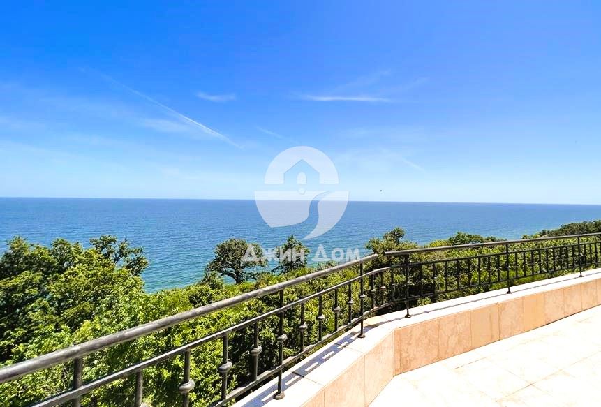 Просторен пентхаус с ПАНОРАМА МОРЕ в Клифф Бийч СПА Резорт, гр. Обзор - 0