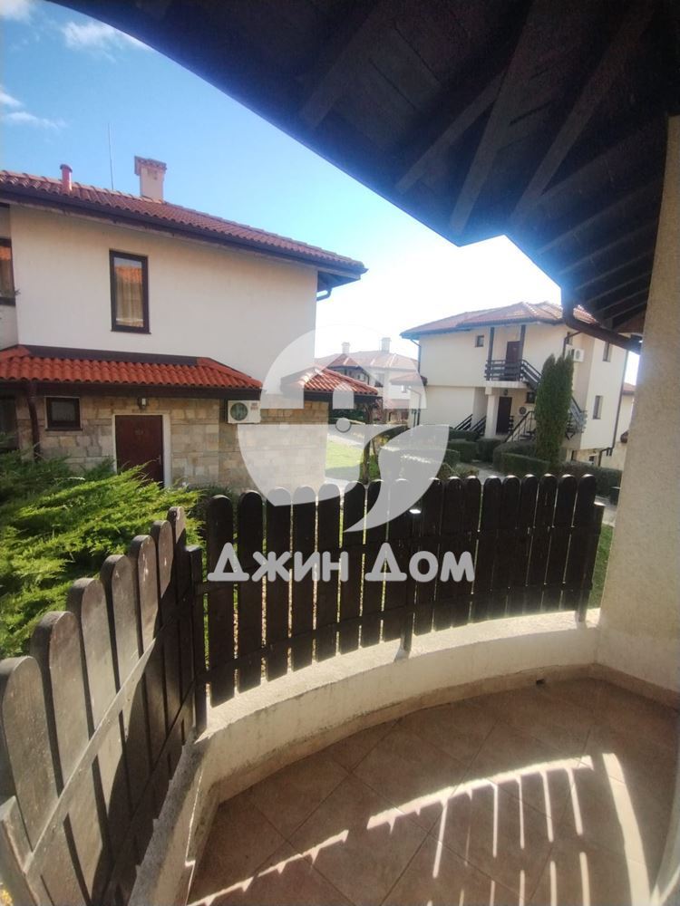 Просторен обзаведен етаж от къща в Бей Вю Вилас, с. Кошарица - 0