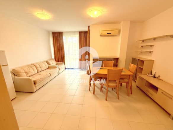 Двустаен апартамент с НИСКА ТАКСА в к-с Бътерфлай, Свети Влас - 0