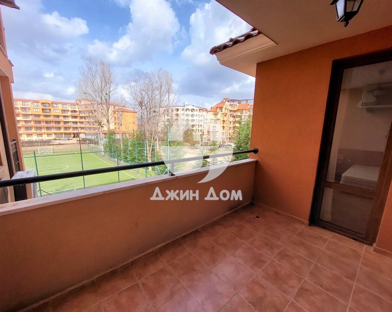 Просторни двустайни апартаменти в к-с Касандра, к.к. Слънчев бряг - 0