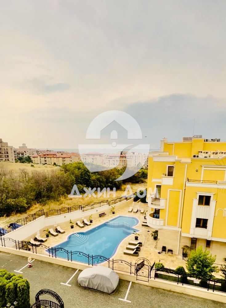 Тристаен апартамент с ГЛЕДКА МОРЕ в к-с Вила Флоренция, гр. Свети Влас - 0