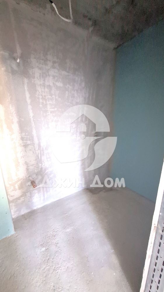 Просторен двустаен апартамент с ДВОР И ПАНОРАМА МОРЕ в гр. Несебър - 0